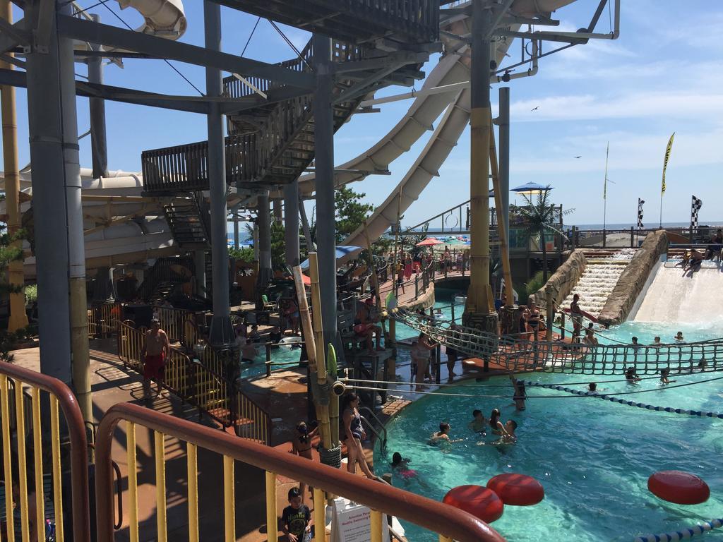 Sandy Shores Resort North Wildwood Buitenkant foto